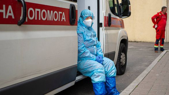 In Kyiv for the past 24hrs 2,298 patients with coronavirus - 18 people died