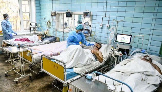 On February 3, the number of infections with the Corona virus reached nearly 40 thousand in Ukraine