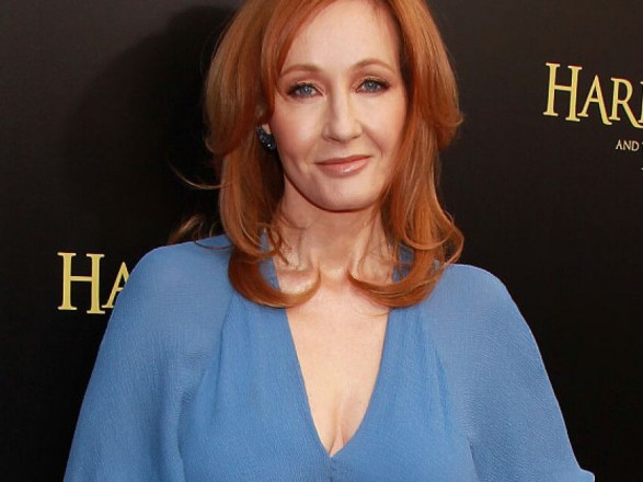 Joan Rowling has donated more than a million dollars to Ukrainian children