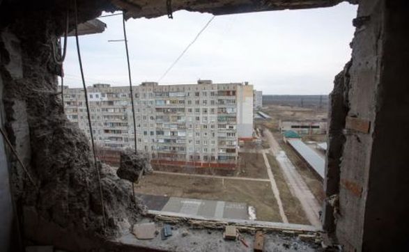 The racists dropped two bombs on Mariupol: houses and a shopping center were destroyed
