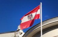 Austria sends four Russian diplomats
