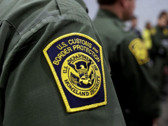 The United States received more than 3,000 Ukrainians across the border with Mexico