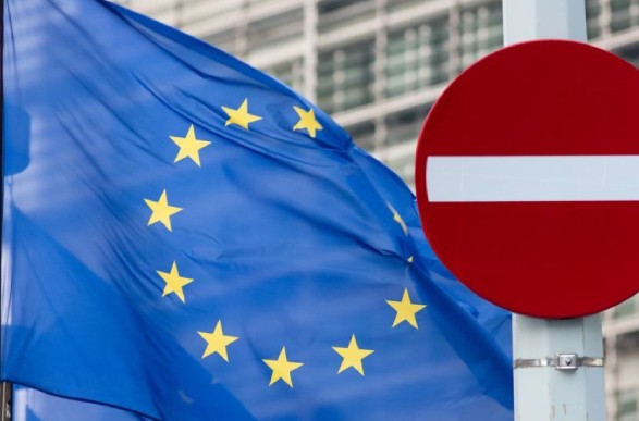 EU to consider new sanctions against Russia on April 6 amid calls for embargo on Russian oil and gas - FT