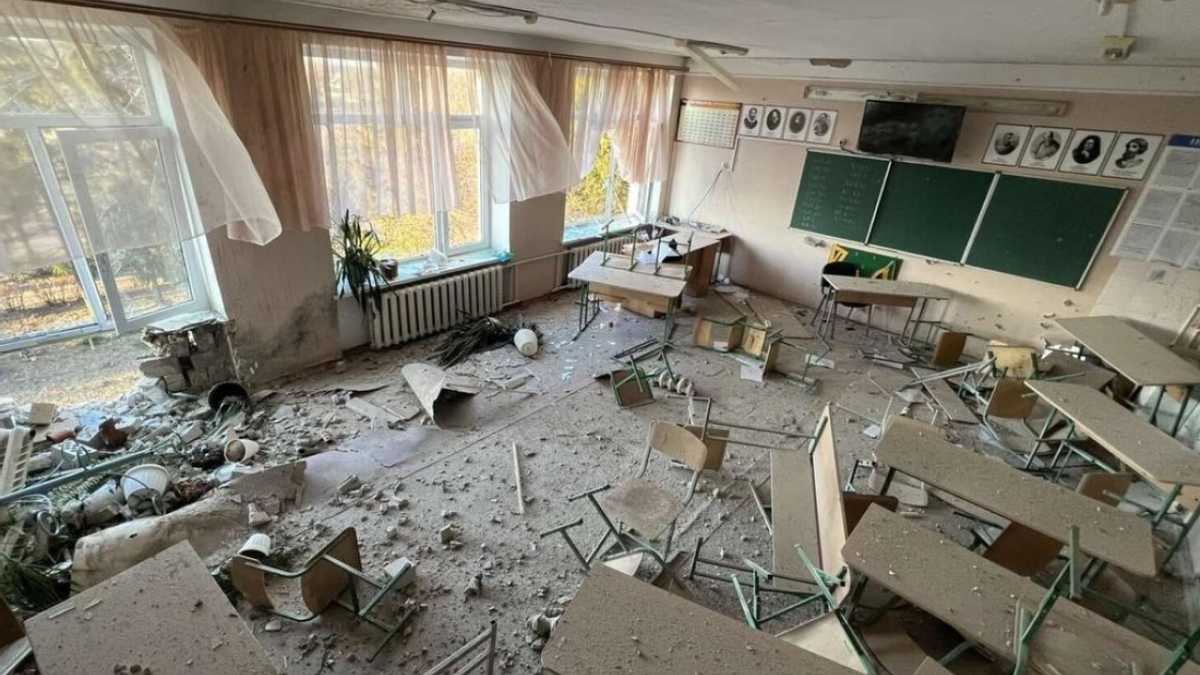 Russian forces destroy nearly 1,000 educational facilities in Ukraine