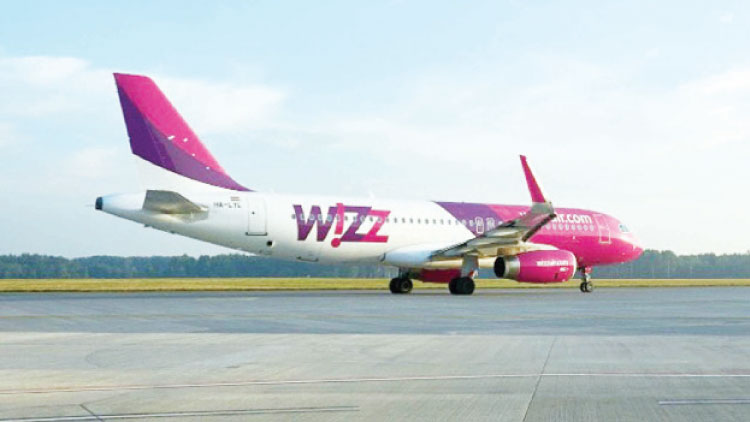 Ukrainian airports resume reservations for flights to certain destinations