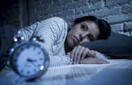 You are relatively safe, but you can not sleep: the expert gave advice on how to deal with insomnia