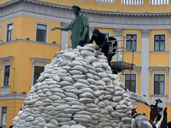 Russians commit a crime against the world when they bomb Odessa: explains a military expert