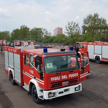 Italy handed over 45 fire trucks to Ukraine