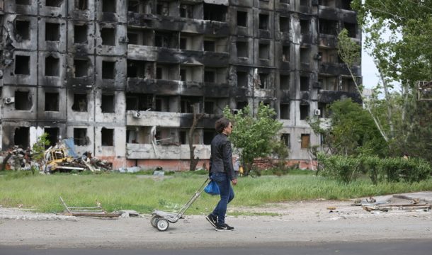 Mariupol residents renovate their homes themselves