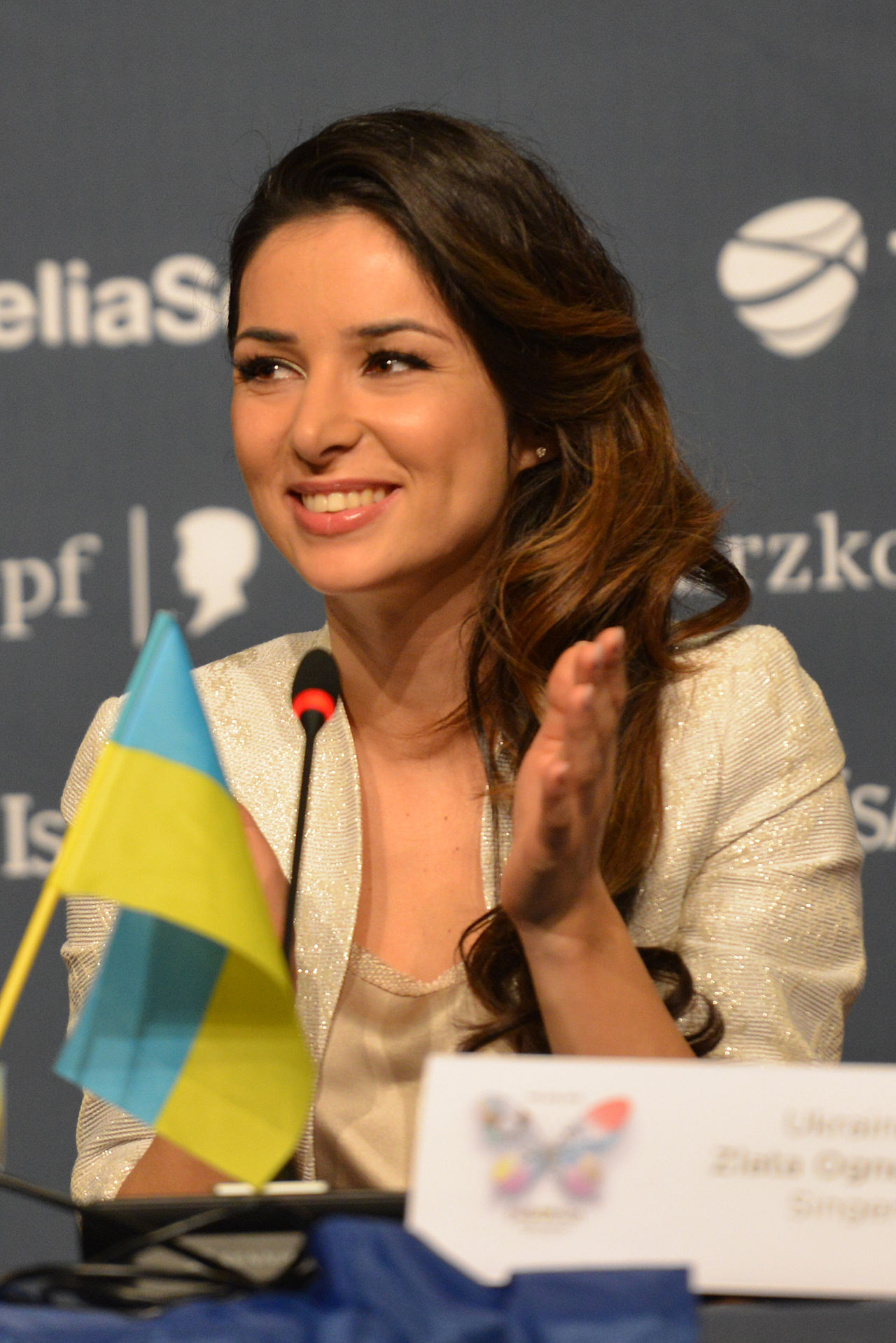 Ukrainian singer Zlata Ognevich talks about what her father does in the army