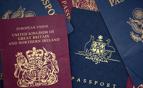Border guards informed men with dual citizenship how to go abroad