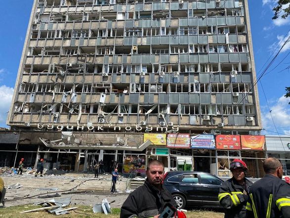 As a result of rocket attacks in the center of Vinnytsia, more than fifty buildings and 40 cars were damaged - State Emergency Service