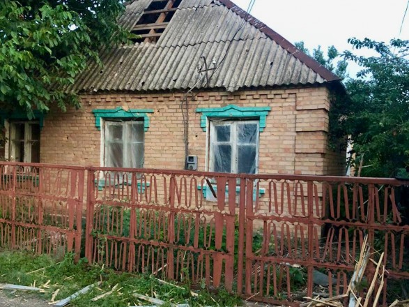 The occupiers shelled two districts of the Dnipropetrovsk region at night: more than 300 people without electricity