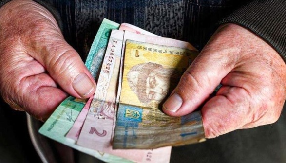 Ukrainians want to increase pensions for the money of patrons