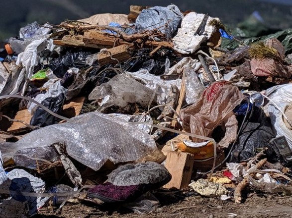 The occupiers left mountains of garbage in the liberated territories of Kharkiv Oblast - Gerashchenko