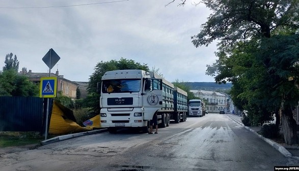 Export of grain through the ports of Crimea: the Russian Federation uses Rostov grain trucks - mass media