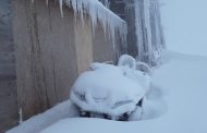 Bad weather is raging in the Carpathians: in some places the snowdrifts are almost under a meter