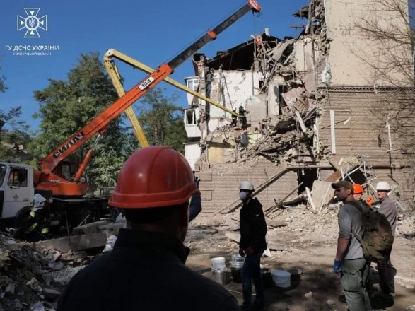 In Zaporizhia, the analysis of rubble after enemy strikes continues: 17 dead