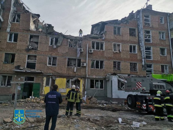 Strike on a five-story building in Mykolaiv: three civilians killed