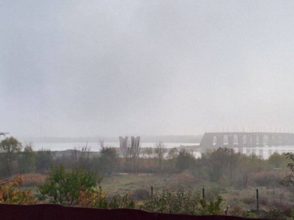 The network distributes footage of the destroyed Antonovsky bridge
