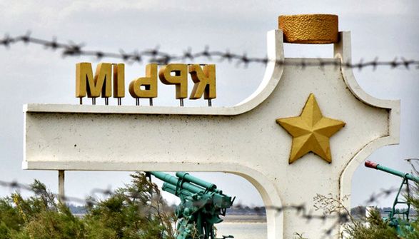 The occupiers dug trenches in the north of Crimea - satellite images