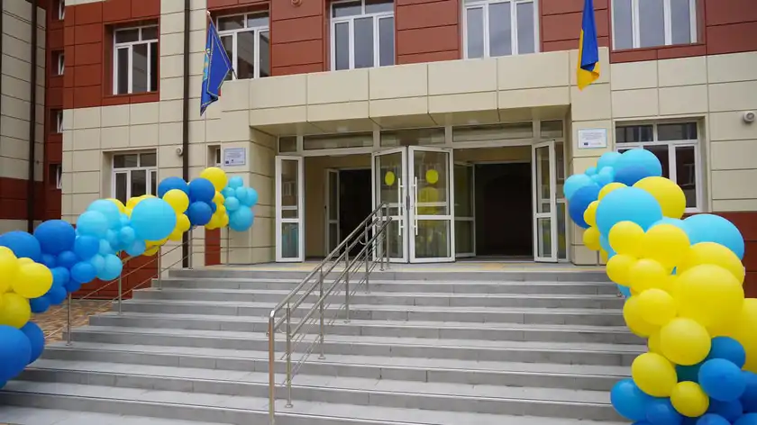 How many educational institutions in Ukraine were destroyed during the war and rebuilt?