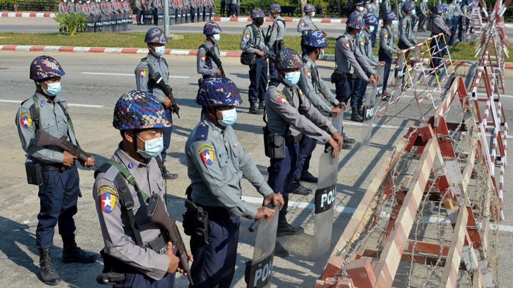 انقلاب عسكري في ميانمار وحالة طوارئ في البلاد لمدة عام