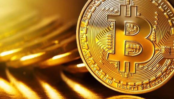البتكوين يستعيد عافيته ويصل الى 50 الف دولار