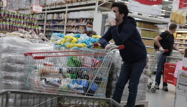 كيف أثر الحجر الصحي على عادات التسوق لدى الأوكرانيين؟