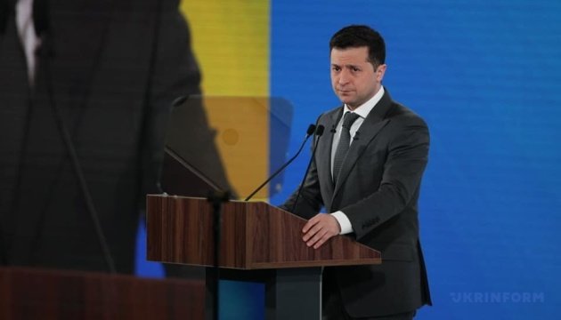 الرئيس فولوديمير زيلينسكي