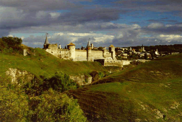 قلعة كاميانييتس