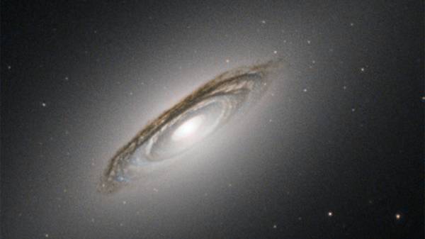 هابل يلتقط صورة لمجرة حلزونية مميزة ضمن كوكبة بيغاسوس