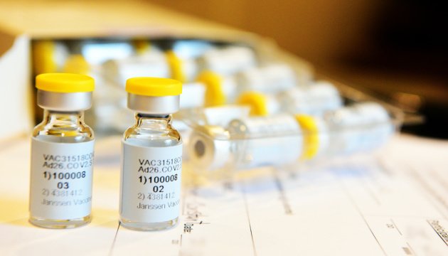 وزارة الصحة توقع عقود لشراء اللقاح