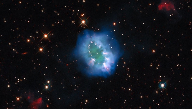 تلسكوب هابل يواصل إنجازاته و يلتقط صورة مذهلة لسديم كوكبي
