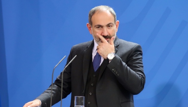 رئيس الوزراء الأرميني نيكول باشينيان يقدم استقالته