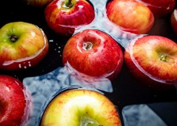 فوائد أكل التفاح لجسم صحي