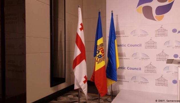 أوكرانيا تستقبل وزيري خارجية جورجيا ومولدوفا يوم الاثنين