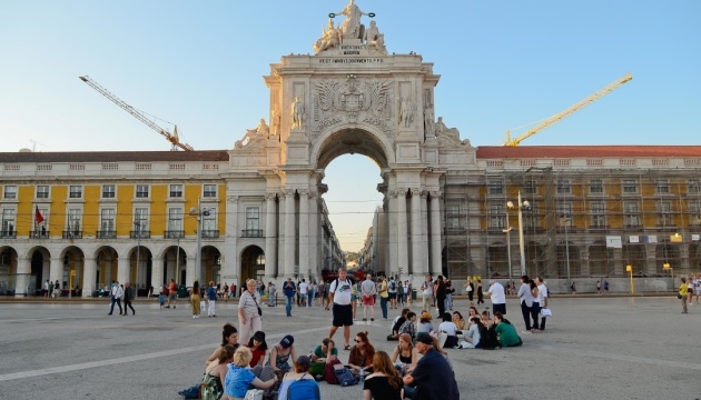 البرتغال تفتح ابوابها امام السياح