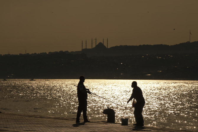 انخفاض الليرة التركية إلى اقل مستوى خلال هذا العام