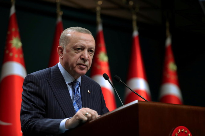 تركيا تقيل أحد نواب محافظي البنوك المركزية الأربعة