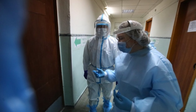 تسجيل 4095 حالة إصابة جديدة بفيروس كورونا في أوكرانيا