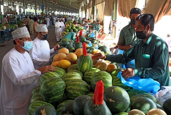 سلطنة عمان تنهي حظر التجول للأفراد والمركبات