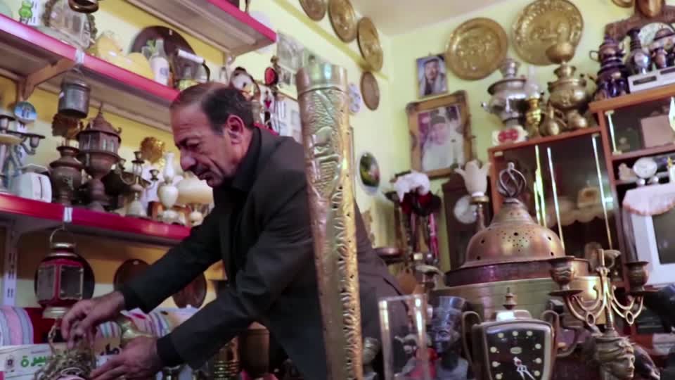 عراقي يحول منزله إلى متحف تراث الموصل