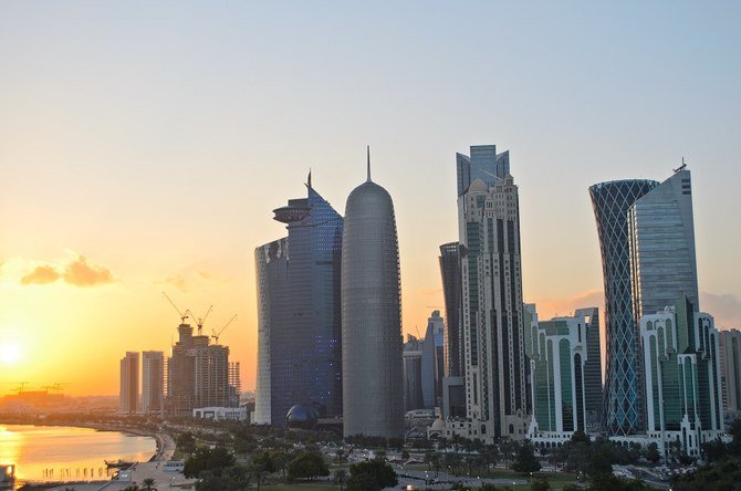 قطر تجمد أصول ستة من رجال الأعمال