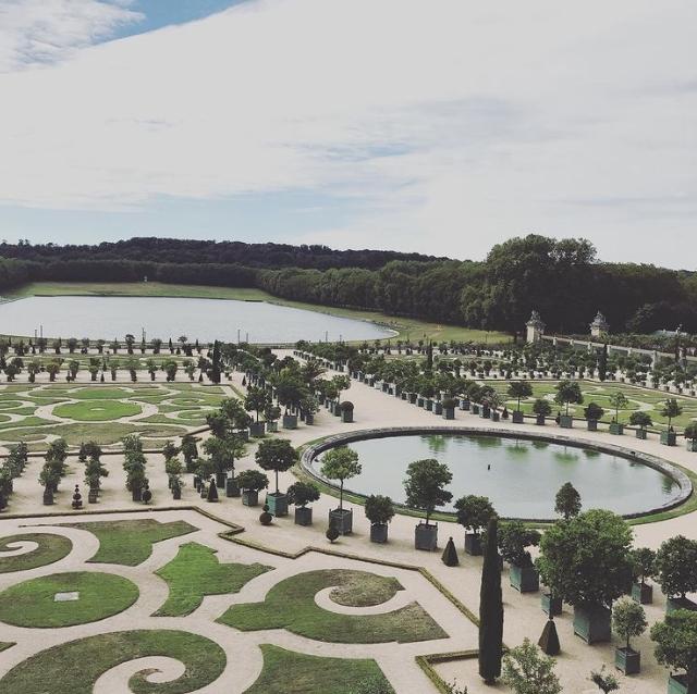 3 Royal Gardens You Must Visit This Summer2.jpg