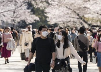 بسبب فيروس كورونا السلطات اليابانية تدعو المواطنين للبقاء في منازلهم في عطلة نهاية الأسبوع