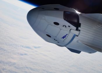 سفينة كرو- دراغون ستعود إلى الأرض حاملة رواد الفضاء من محطة الفضاء الدولية