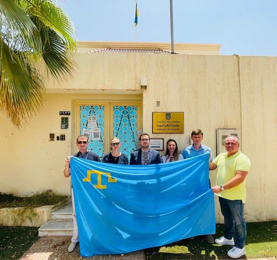 السفارة الاوكرانية في السعودية تحتفل بيوم العلم الاوكراني