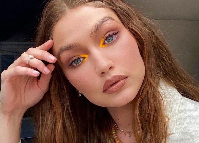 جيجي حديد: لا أستطيع الدفاع عن تراثي العربي