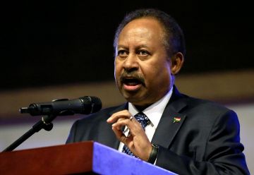 حمدوك يحذر من يسعون لنشر الفوضى في السودان